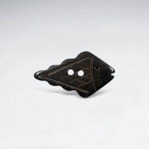 14.2x23.7mm Texture Carved Two Hole Fish Bone Button pkg of 10